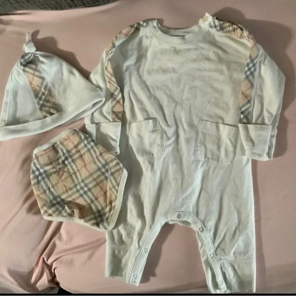 Burberry set - Picture 2 of 3